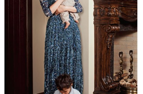 Зара крестила своего младшего сына