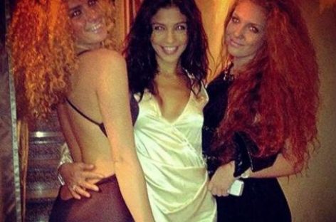 Санта Димопулос устроила девичник