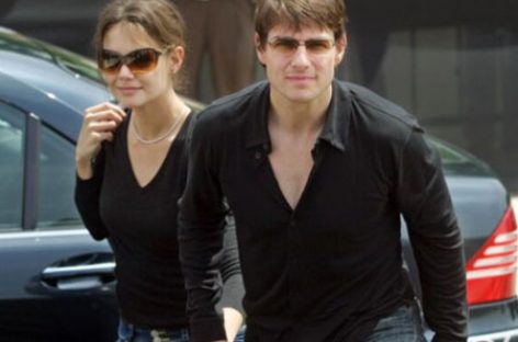 Кэти Холмс и Том Круз: каждый переживает развод по-разному