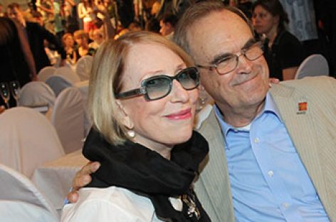 Инну Чурикову и Глеба Панфилова ограбили в курортном отеле