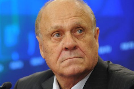 Владимир Меньшов попал аварию