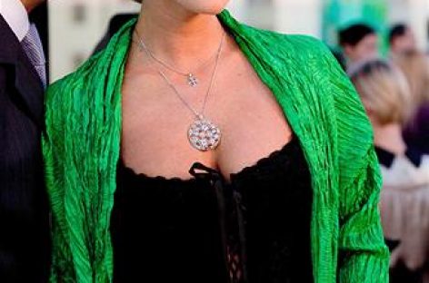 Анастасия Волочкова недовольна работой авиакомпаний