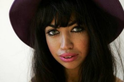 Аура Дион приехала в Москву