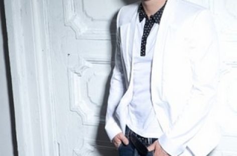 Cолист 5sta Family пострадал в результате действий французских мошенников