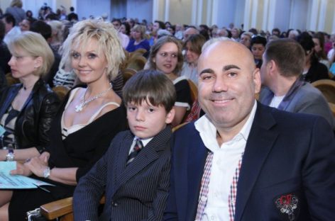 Сын певицы Валерии смог победить на музыкальном конкурсе по блату