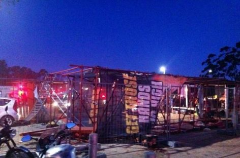 На поклонников Linkin Park перед выступлением в ЮАР упал рекламный щит