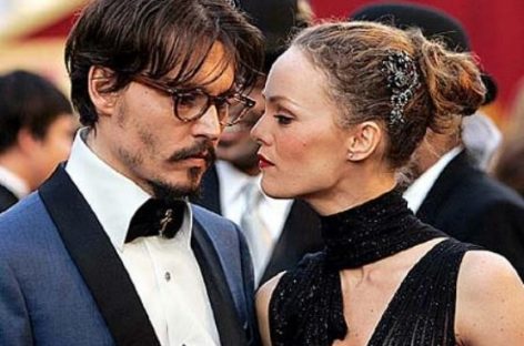 В чем заключается причина кризиса отношений Джонни Деппа и Ванессы Паради?