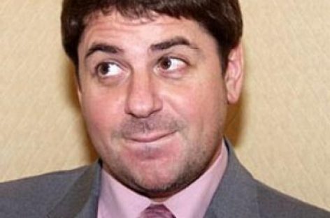 Цекало хорошо общается с братом