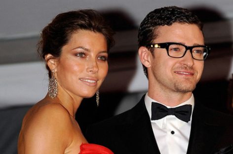 Тимберлейк и Биль занялись благотворительностью