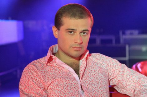 Андрей Молочный из «Сomedy club» подал в суд на учителя своего сына