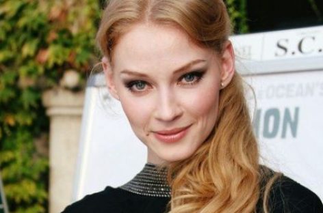 Светлана Ходченкова едва не стала жертвой грабителей