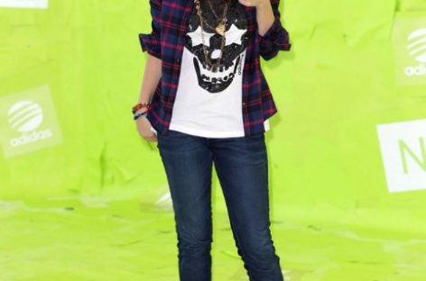 Селена Гомес теперь представляет adidas NEO Label