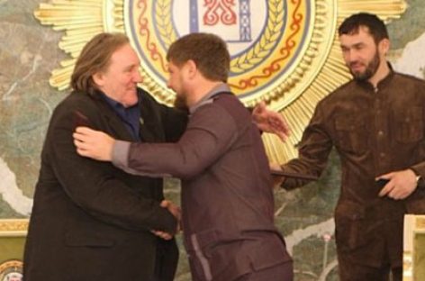 Кадыров подарил Депардье шикарный подарок
