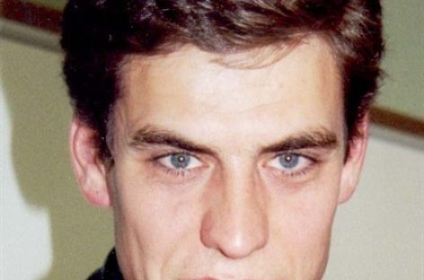 Дюжев не перестает баловать свою супругу