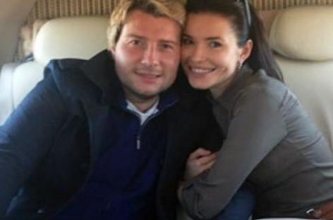 Николай Басков любит баловать свою любимую девушку