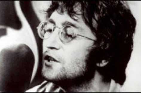 Биограф The Beatles решил подарить рукописи Леннона библиотеке