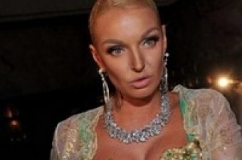 Волочкова знает, кто виноват в ограблении ее собственного дома