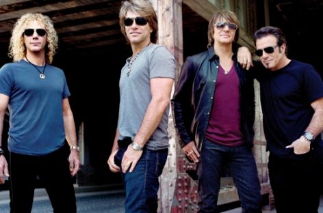 Группа Bon Jovi теперь без гитариста