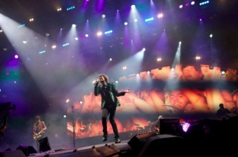Женщина стала мамой на концерте The Rolling Stones на Гластонбери
