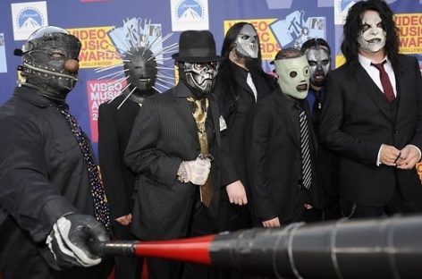 У вокалиста группы Slipknot похитили музыкальное оборудование