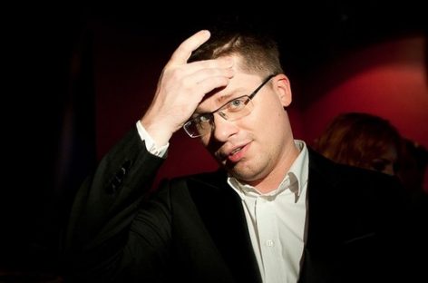 Харламов оказался двоеженцем?