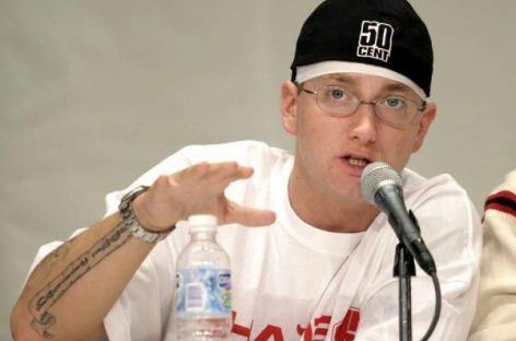 Эминем подтвердил сотрудничество с Сией