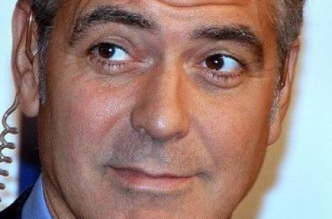 Клуни поделился своим мнением о социальных сетях и о своих коллегах