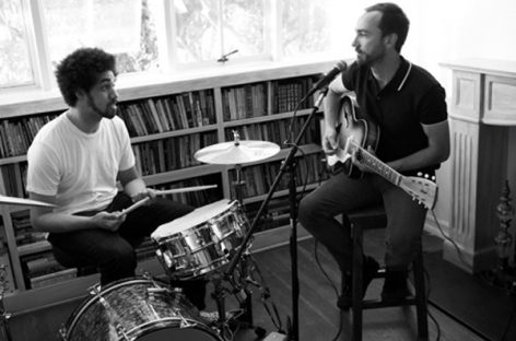 Broken Bells исполнили песню The Beatles с участием Ринго Старра