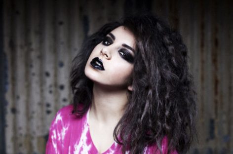 Charli XCX выпустит альбом «Sucker» в январе 2015-го