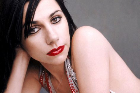 PJ Harvey отмечает 45-летие!