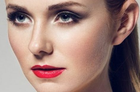 Лена Катина представила новый сингл