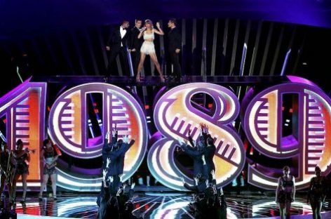 Альбом Тейлор Свифт «1989» на вершине “Billboard 200”