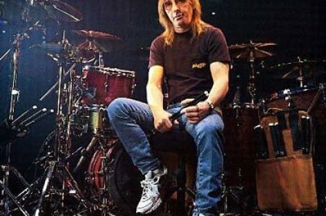 Барабанщик группы AC/DC обвинен в попытке организации убийства
