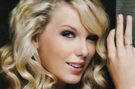 Тейлор Свифт вернула лидерство в “United World Chart (Album Chart)”