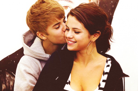 Гомес скучает по Биберу