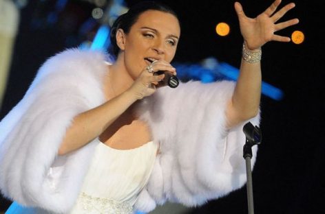 Елена Ваенга празднует день рождения