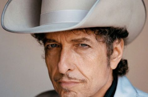 Новый диск Боба Дилана бесплатно получат 50 тысяч американских пенсионеров