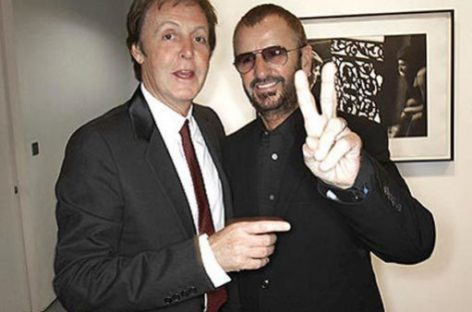 Пол Маккартни введет Ринго Старра в “Зал славы рок-н-ролла”