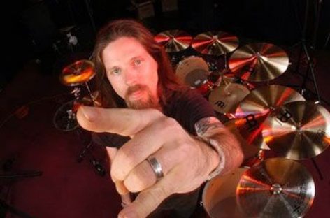 Барабанщик Крис Адлер работает с Megadeth