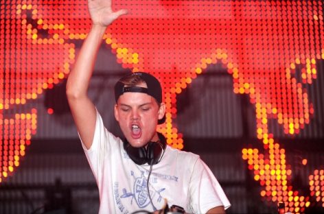 Авичи представил песню, записанную с Крисом Мартином