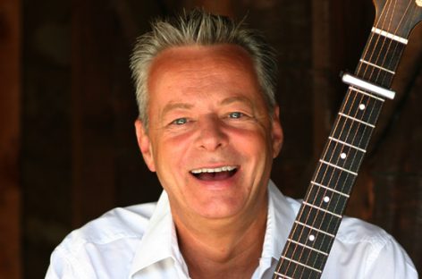 Томми Эммануэль приедет в Россию