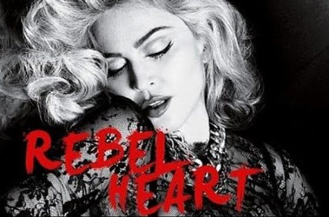 Мадонна впервые исполнила новые песни на телевидении