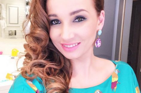 Анфиса Чехова открыла брачное агентство в Instagram