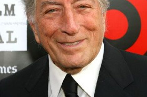 Тони Беннетт принял предложение спеть на свадьбе Гаги и Кинни