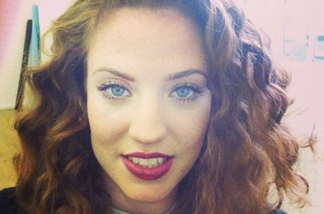 Джесс Глинн впервые возглавила чарт Великобритании