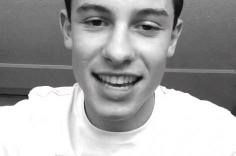 Кантри-исполнитель Шон Мендес возглавил чарт “Billboard 200”