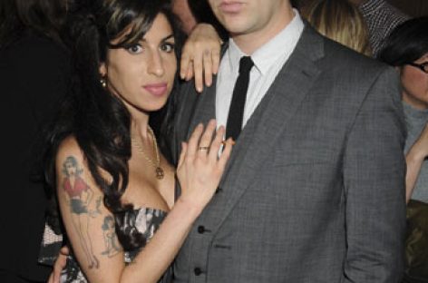 Жених Эми Уайнхаус раскритиковал байопик о ней