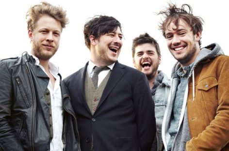 Mumford & Sons лидируют в альбомном чарте Великобритании