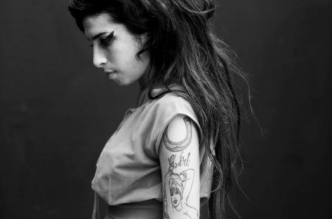 В сети появился новый трейлер к байопику о Эми Уайнхаус