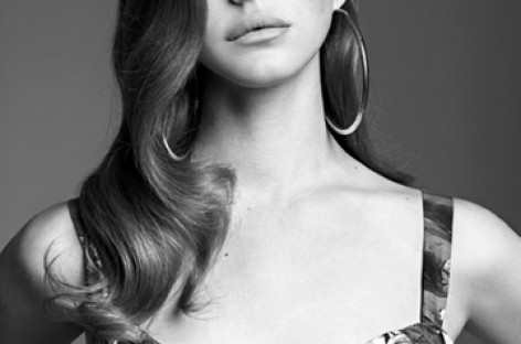 Лана Дель Рей представит первый сингл с нового диска в этом месяце